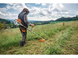 stihl-fs235-motorna-kosa-2